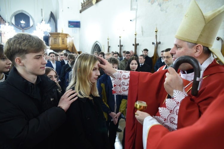 Bierzmowanie u św. Małgorzaty w Nowym Sączu, cz. 2 