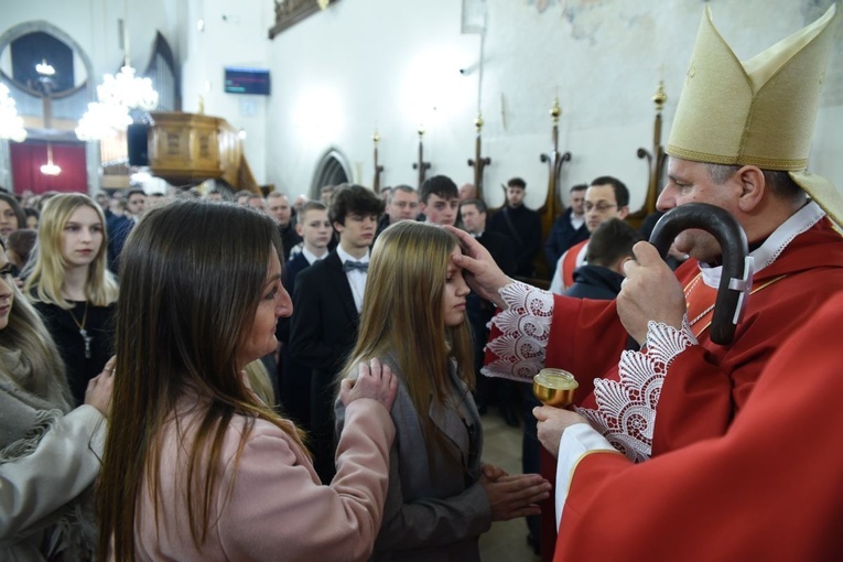 Bierzmowanie u św. Małgorzaty w Nowym Sączu, cz. 2 