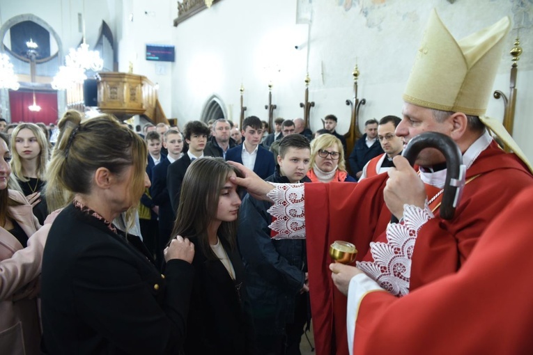 Bierzmowanie u św. Małgorzaty w Nowym Sączu, cz. 2 