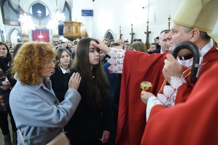 Bierzmowanie u św. Małgorzaty w Nowym Sączu, cz. 2 