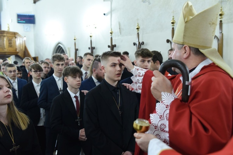 Bierzmowanie u św. Małgorzaty w Nowym Sączu, cz. 2 