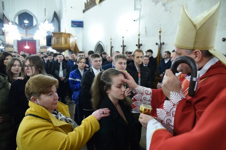 Bierzmowanie u św. Małgorzaty w Nowym Sączu, cz. 2 