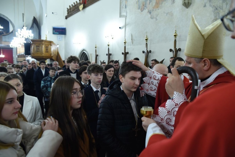 Bierzmowanie u św. Małgorzaty w Nowym Sączu, cz. 2 