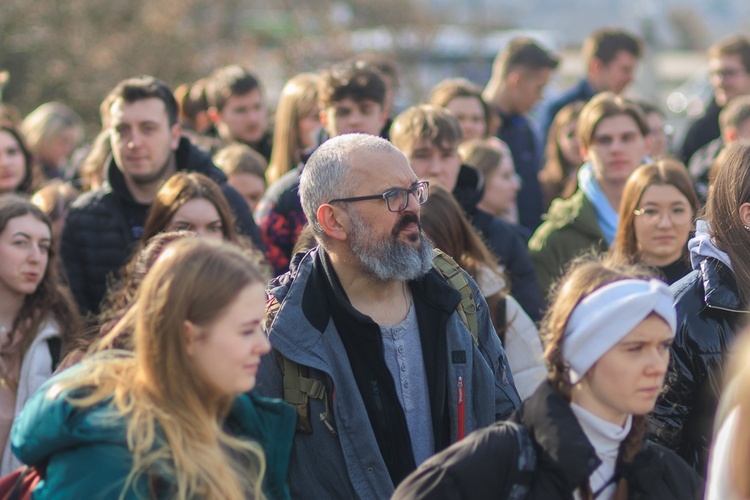 Pielgrzymka maturzystów diecezji świdnickiej - cz. 01