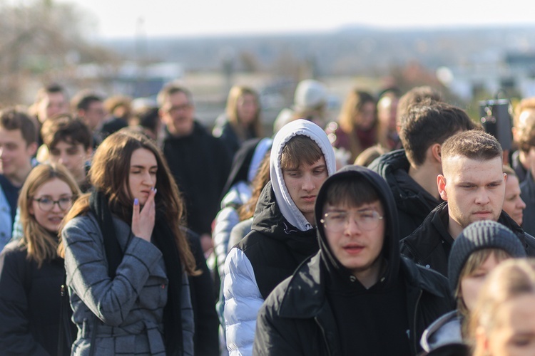 Pielgrzymka maturzystów diecezji świdnickiej - cz. 01