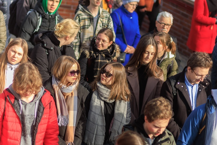 Pielgrzymka maturzystów diecezji świdnickiej - cz. 01