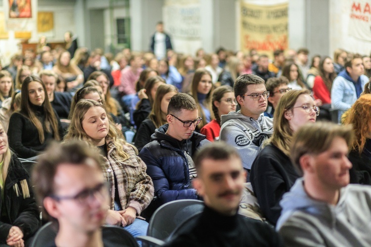 Pielgrzymka maturzystów diecezji świdnickiej - cz. 01