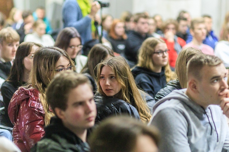 Pielgrzymka maturzystów diecezji świdnickiej - cz. 01