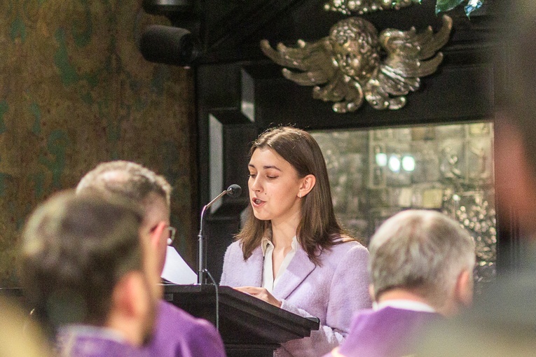 Pielgrzymka maturzystów diecezji świdnickiej - cz. 01