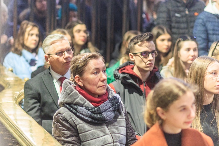 Pielgrzymka maturzystów diecezji świdnickiej - cz. 01