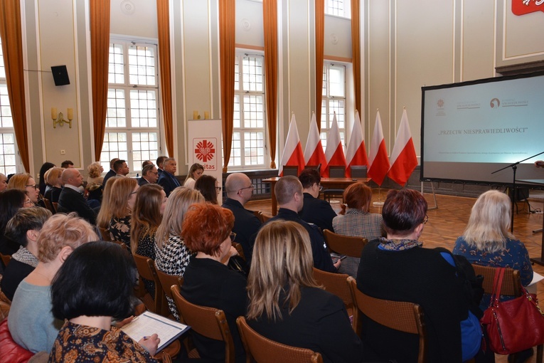 Seminarium nt. osób pokrzywdzonych