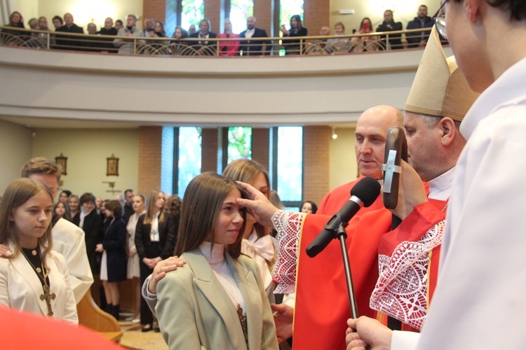 Bierzmowanie u Jana Pawła II w Nowym Sączu