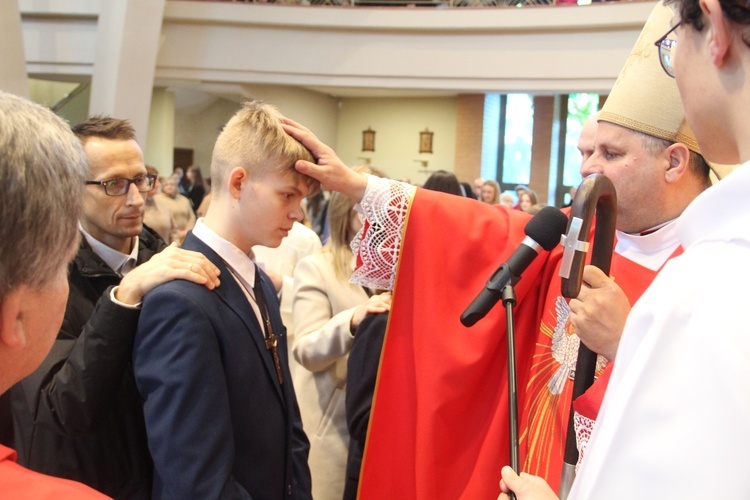 Bierzmowanie u Jana Pawła II w Nowym Sączu