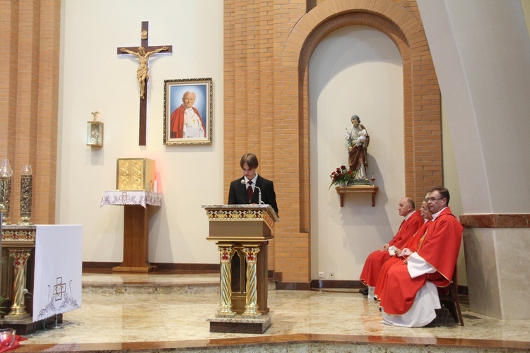 Bierzmowanie u Jana Pawła II w Nowym Sączu