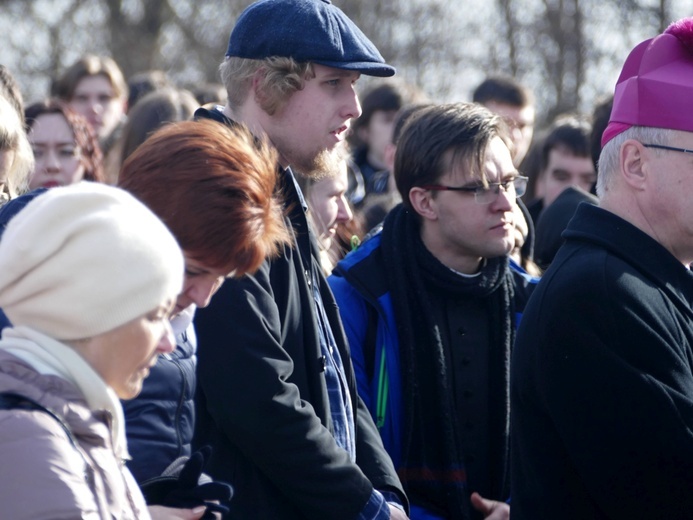 Pielgrzymka maturzystów diecezji świdnickiej na Jasną Górę - cz. 02