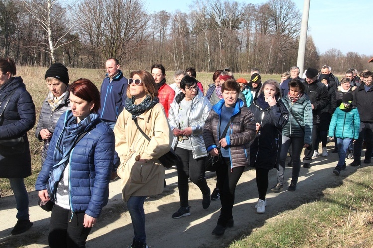 Droga Krzyżowa z Pilzna do Słotowej