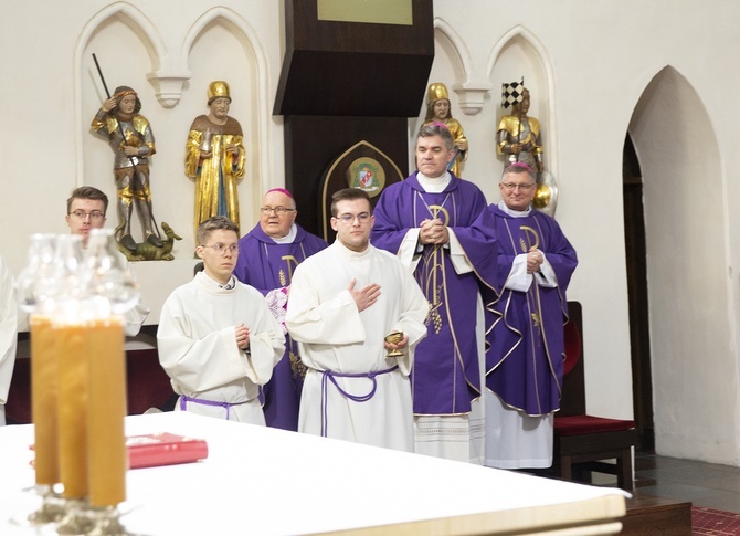 Dziękczynienie za posługę bp Edwarda, cz. 1