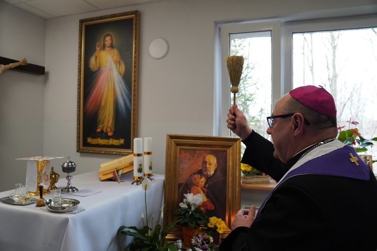 Poświęcenie nowej siedziby schroniska św. Brata Alberta dla bezdomnych kobiet