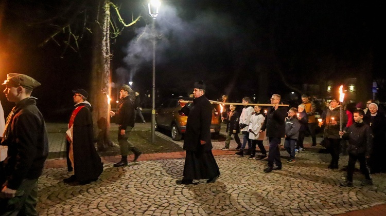 Droga Krzyżowa po ulicach Szczawna-Zdroju