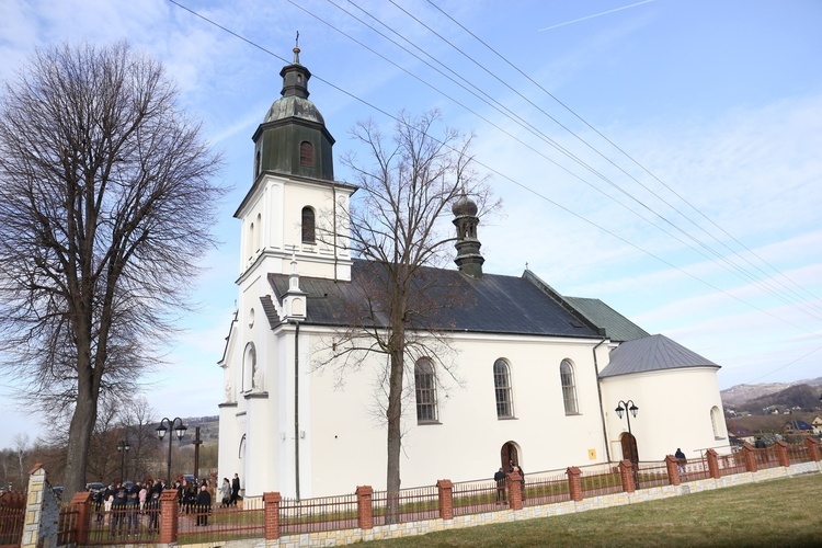 Bierzmowanie w Olszynach koło Wojnicza