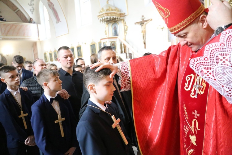 Bierzmowanie w Olszynach koło Wojnicza