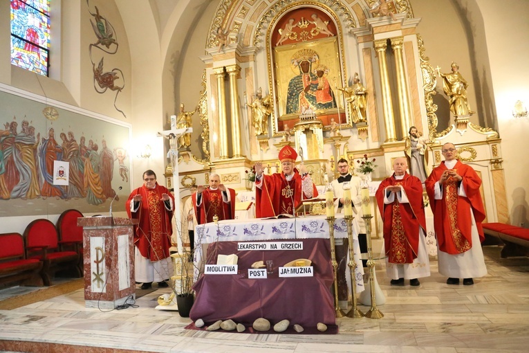 Bierzmowanie w Olszynach koło Wojnicza