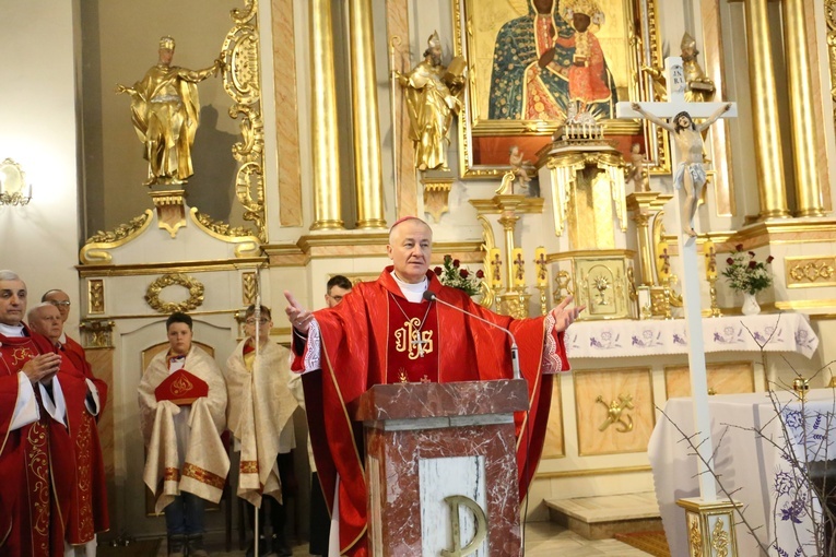 Bierzmowanie w Olszynach koło Wojnicza