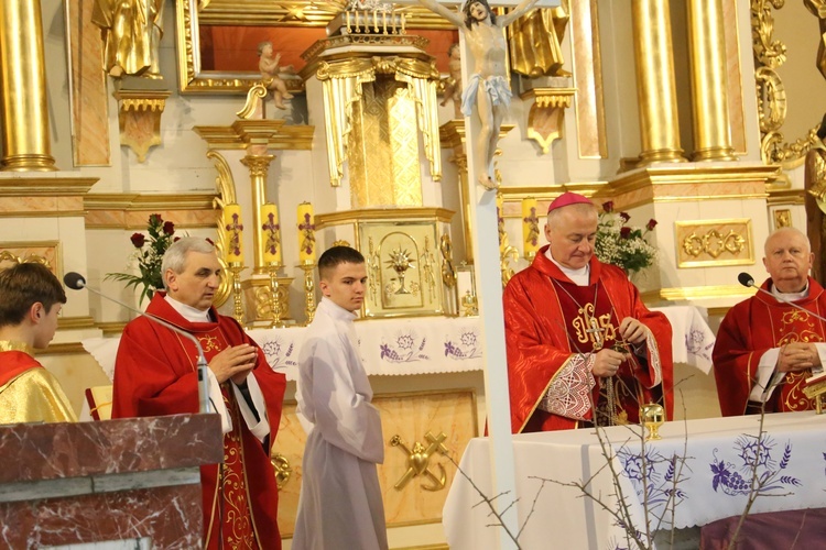 Bierzmowanie w Olszynach koło Wojnicza