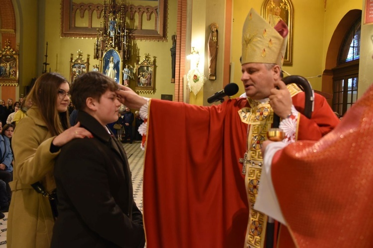 Bierzmowanie w parafii św. Rodziny w Tarnowie