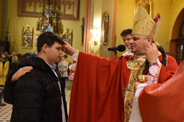 Bierzmowanie w parafii św. Rodziny w Tarnowie