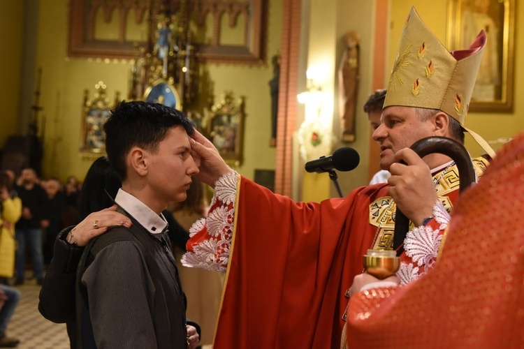 Bierzmowanie w parafii św. Rodziny w Tarnowie