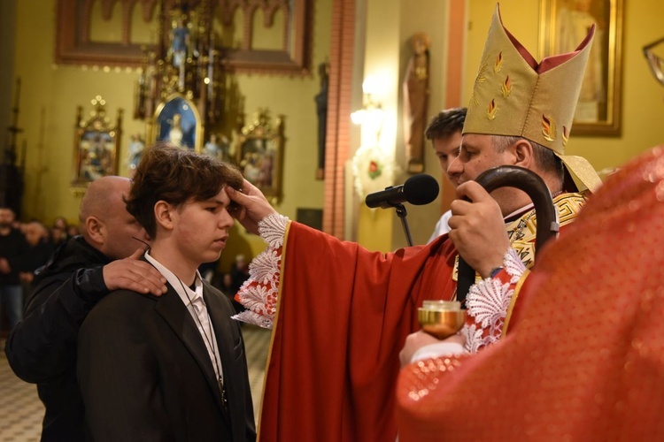 Bierzmowanie w parafii św. Rodziny w Tarnowie