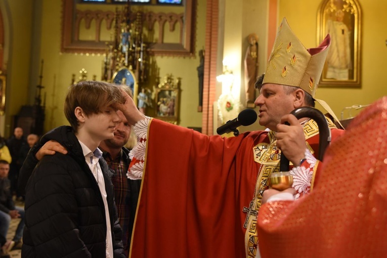 Bierzmowanie w parafii św. Rodziny w Tarnowie