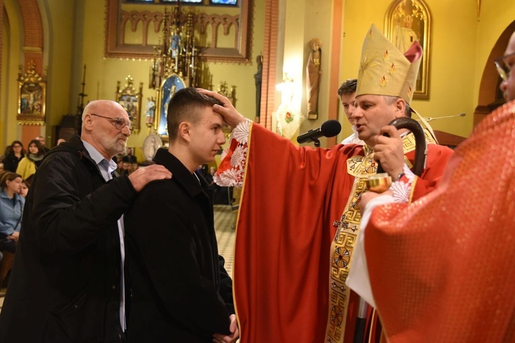 Bierzmowanie w parafii św. Rodziny w Tarnowie