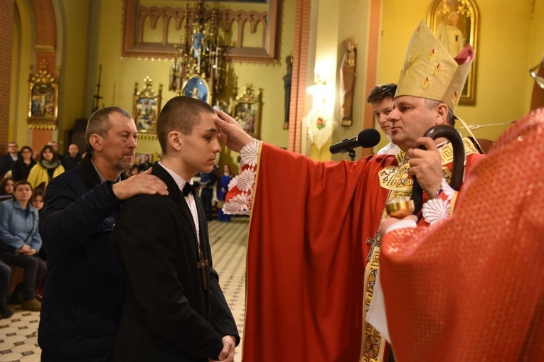 Bierzmowanie w parafii św. Rodziny w Tarnowie