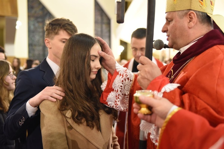 Bierzmowanie w parafii Miłosierdzia Bożego w Tarnowie