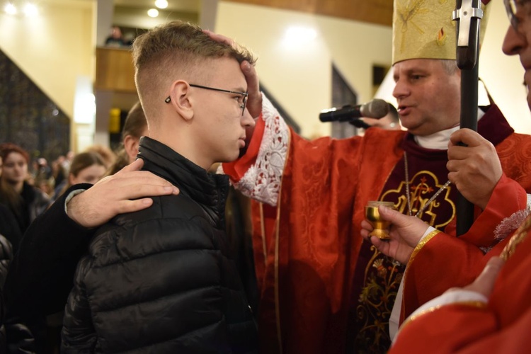 Bierzmowanie w parafii Miłosierdzia Bożego w Tarnowie