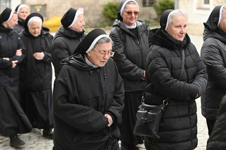 Bardo. Pogrzeb s. Benedykty Gertrudy Kamińskiej