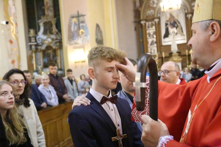 Bierzmowanie w Porąbce Uszewskiej