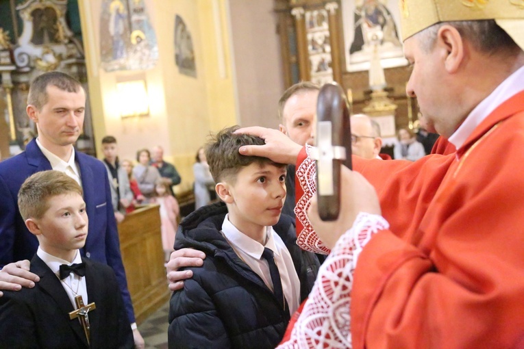 Bierzmowanie w Porąbce Uszewskiej