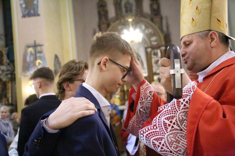 Bierzmowanie w Porąbce Uszewskiej