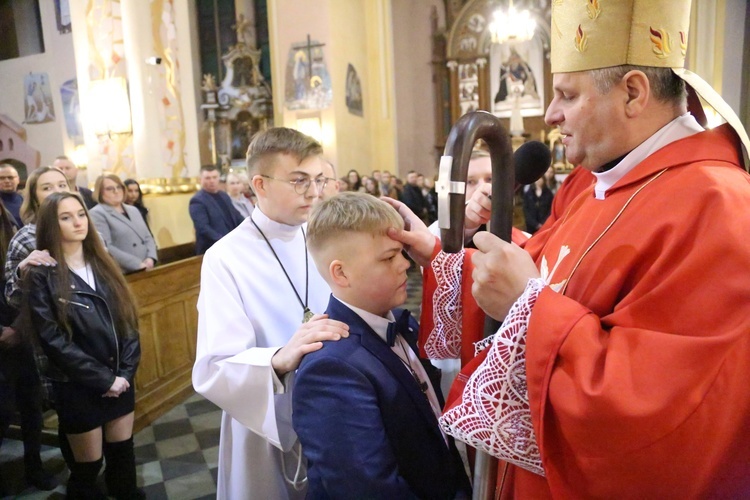 Bierzmowanie w Porąbce Uszewskiej