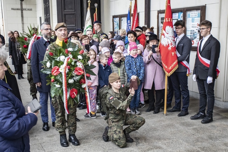 Ratującym Żydów. Tablica w bazylice salezjanów na Pradze
