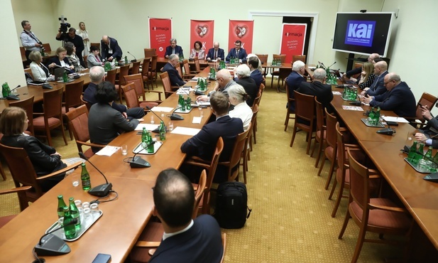 O strategiach obrony życia w Sejmie