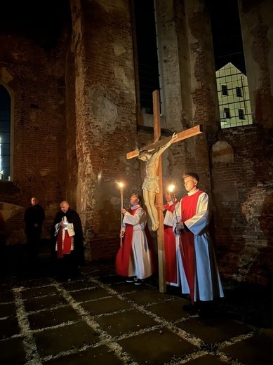 Droga Krzyżowa ulicami Głogowa
