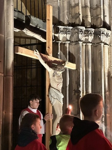 Droga Krzyżowa ulicami Głogowa