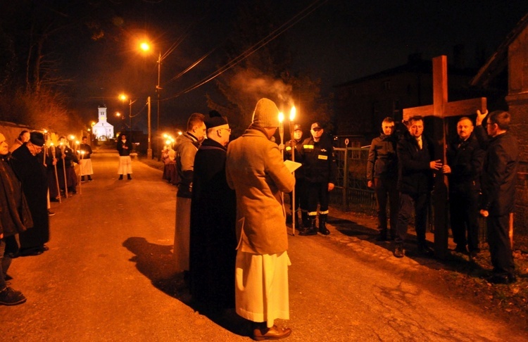 Jubileuszowa Droga Krzyżowa w Sławikowie