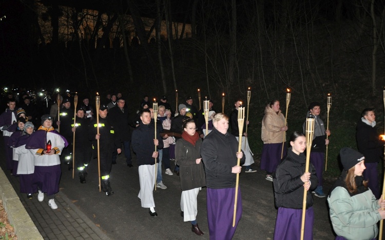 Jubileuszowa Droga Krzyżowa w Sławikowie