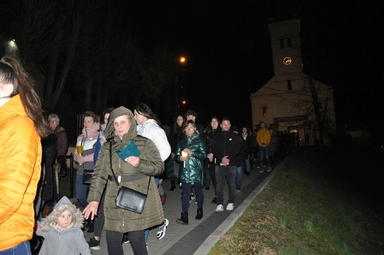 Jubileuszowa Droga Krzyżowa w Sławikowie