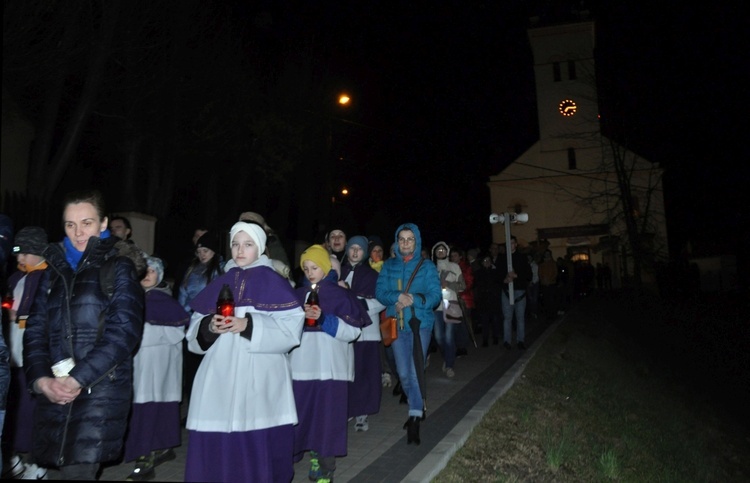 Jubileuszowa Droga Krzyżowa w Sławikowie